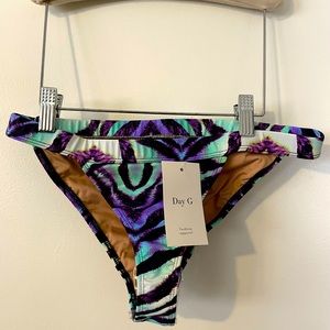 Animal print bikini set NWT, medium top and bottom